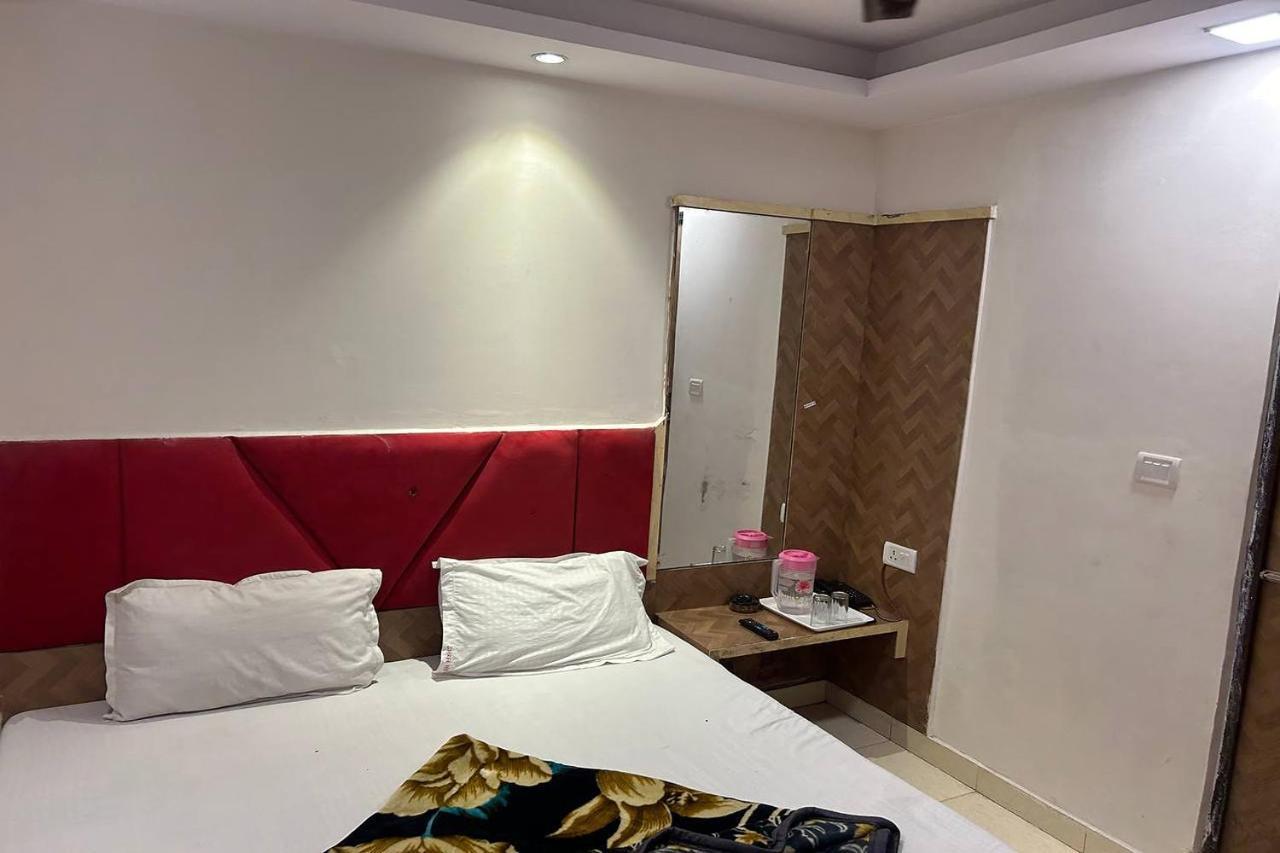 Shree Lodge Near New Delhi Railway Station, Paharganj 외부 사진